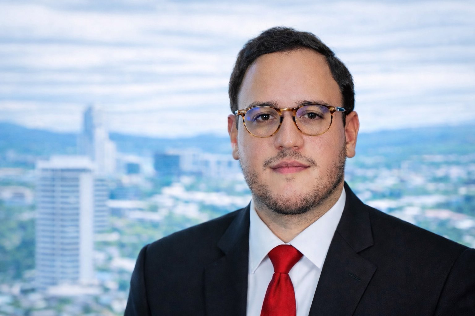 Raúl Valladares Pavón consultoría estratégica