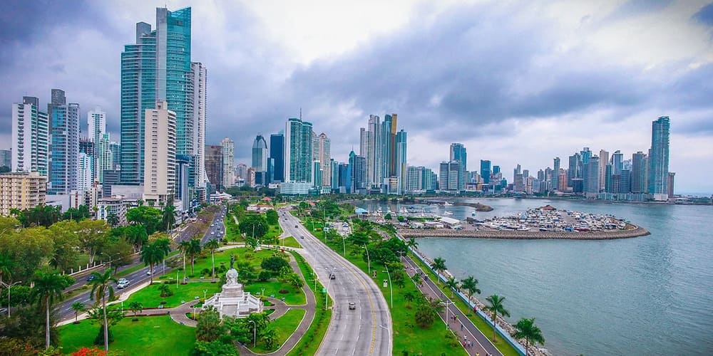 Invest in Panama: Stability & Real Estate Reliability