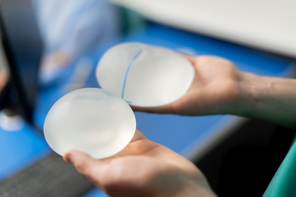 Operación de senos en Colombia