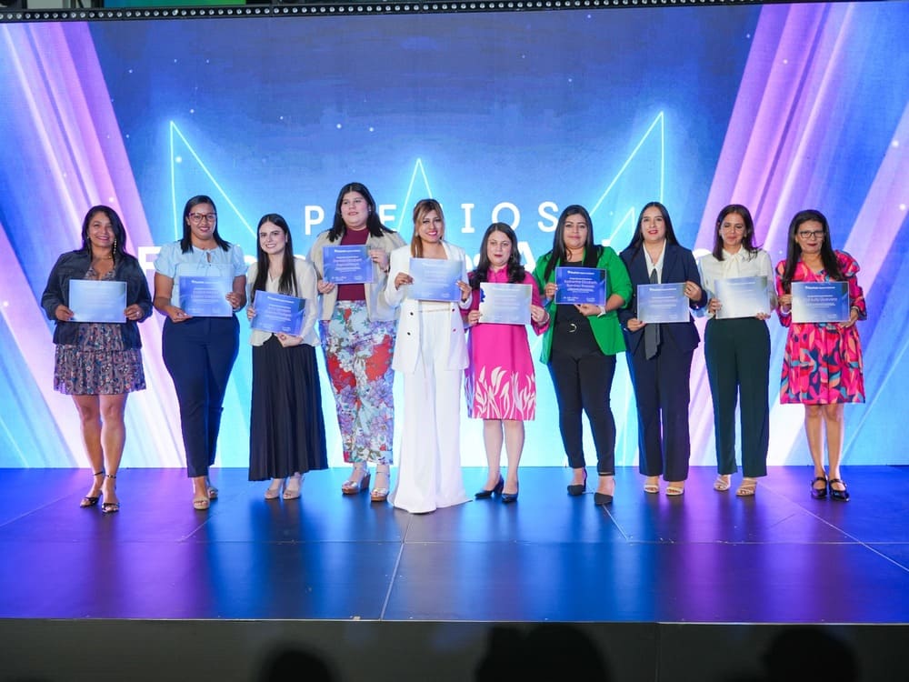 Grupo Ficohsa destaca a COHEP como la sede del lanzamiento de la quinta edición del Premio Mujeres Adelante