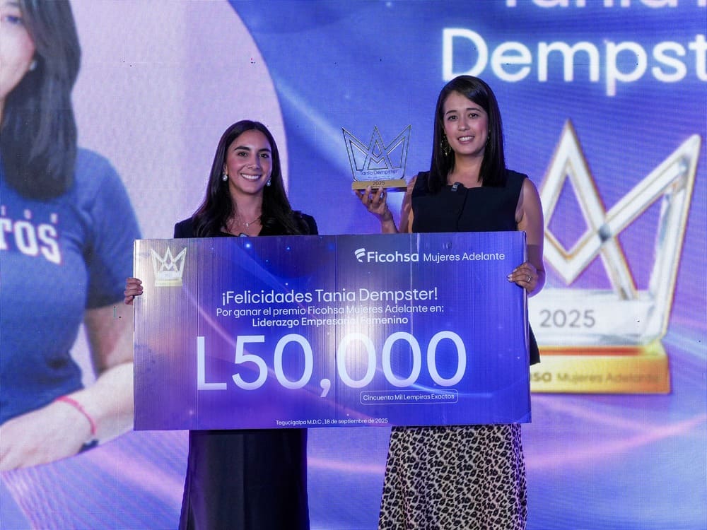 Grupo Ficohsa Lanza la Quinta Edición del Premio Mujeres Adelante