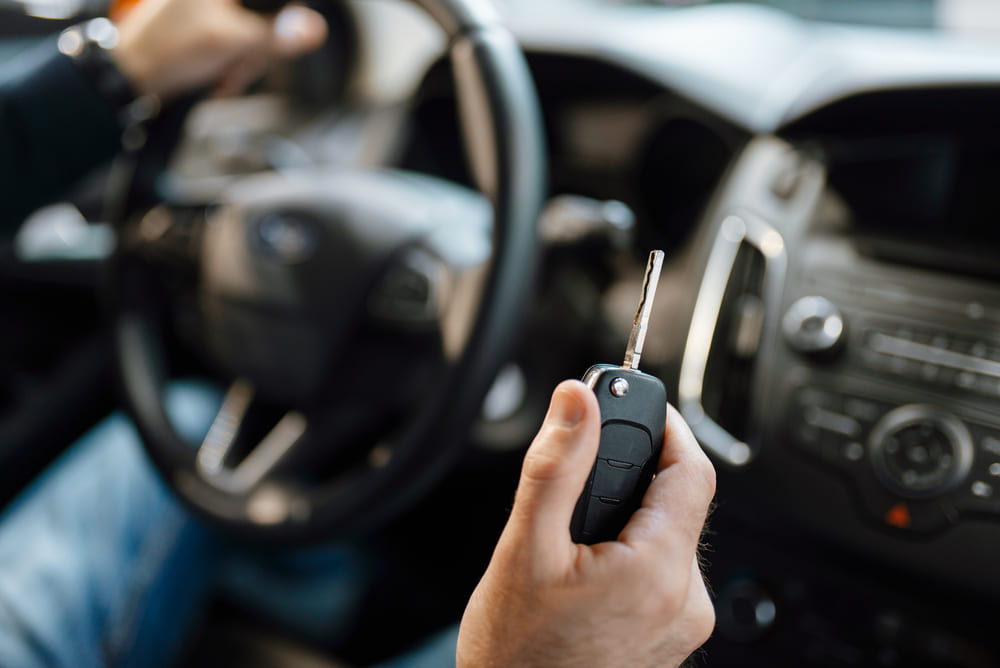 La cerrajería de llaves para autos