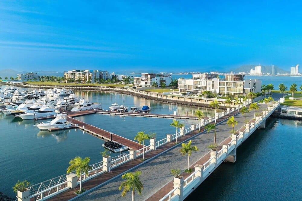 Ocean Reef Islands lujo residencial con helipuerto 13