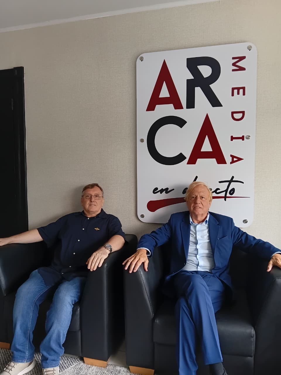 Carlos Malo de Molina presenta su obra El Ensayista en Arca Media