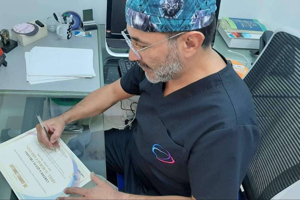 Estudio clínico sobre mastopexia asistida por láser destaca resultados en 231 pacientes