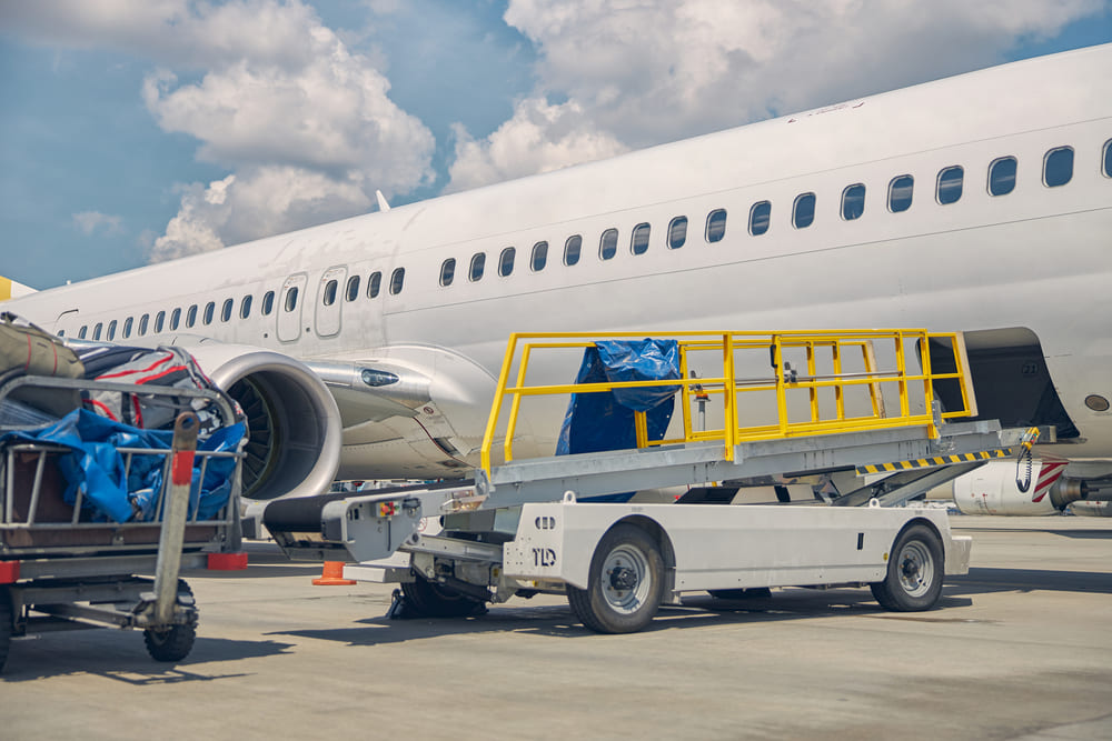 servicios aeroportuarios en El Salvador