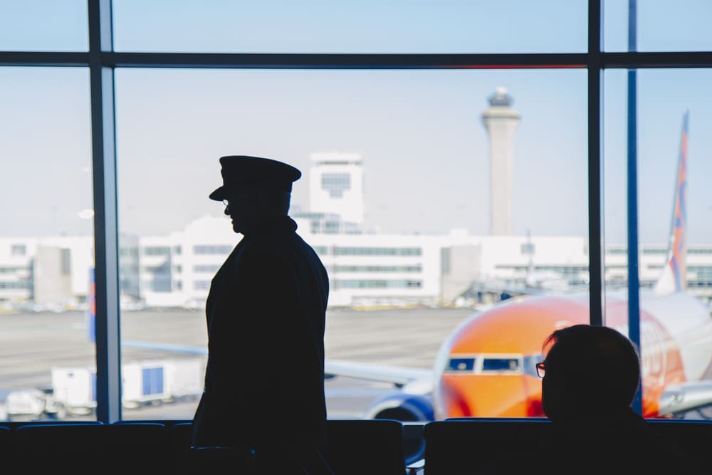 servicios aeroportuarios en El Salvador