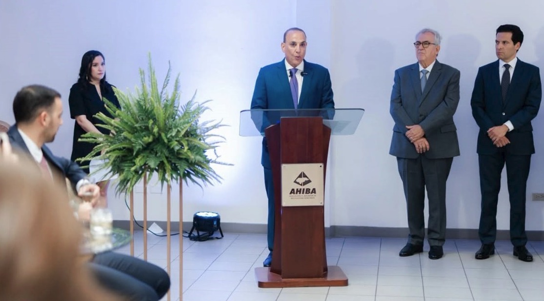 Javier Atala asume la presidencia de la AHIBA para el periodo 2026-2027