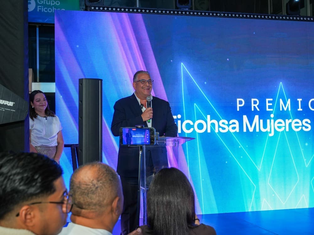 Cómo Grupo Ficohsa contribuye al empoderamiento económico femenino en 2025