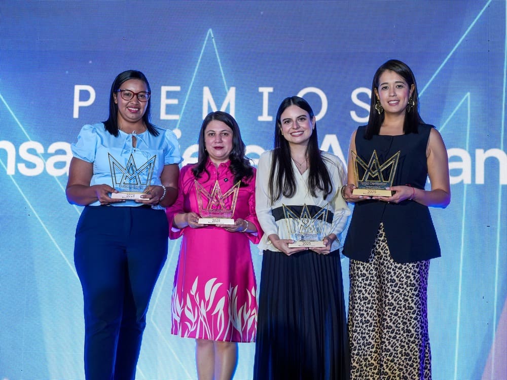 Grupo Ficohsa contribuye al desarrollo económico de mujeres empresarias con servicios financieros
