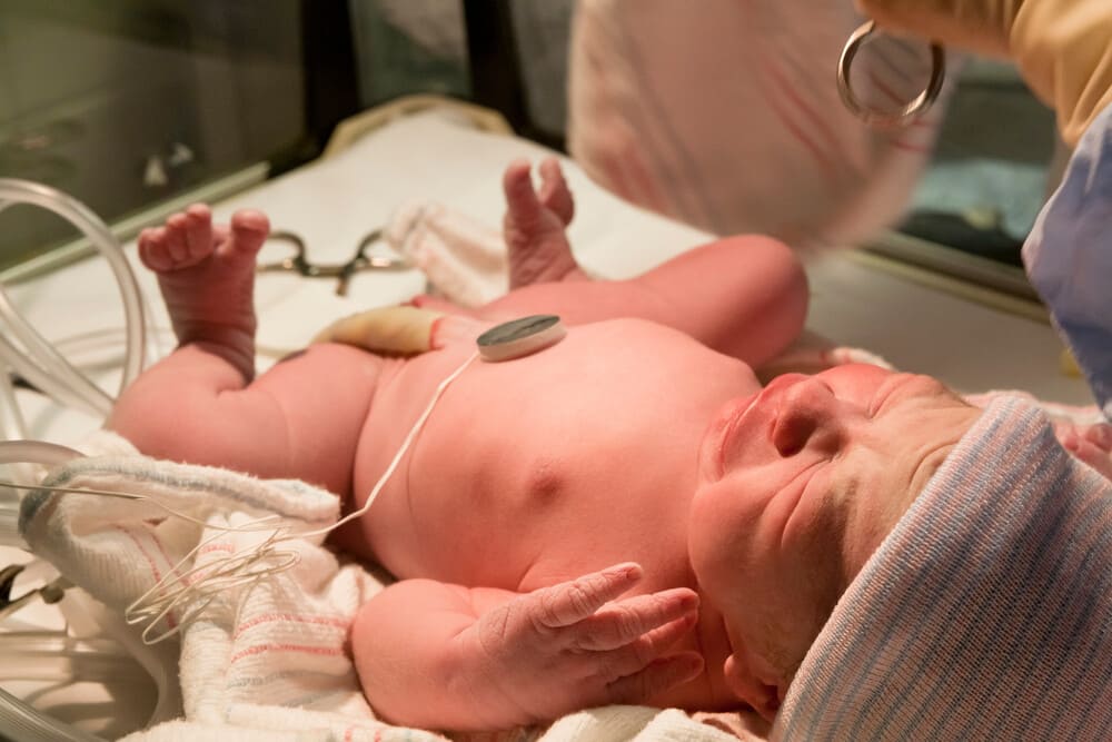 Atención especializada para recién nacidos con condiciones médicas en Ciudad de Guatemala